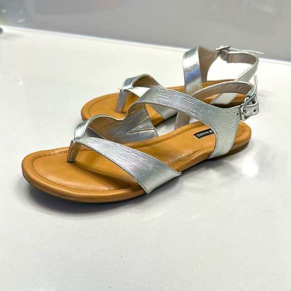 Silver size 7 1/2 sandals - Picture 3 of 8